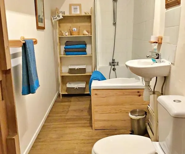 Les Vergnes Countryside Getaway With Pool Semesterbostad