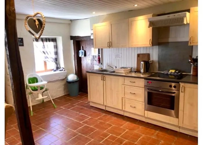 Les Vergnes Countryside Getaway With Pool *