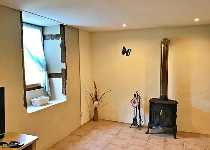 Les Vergnes Countryside Getaway With Pool Semesterbostad