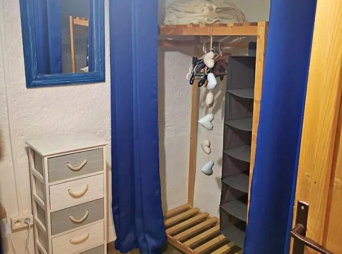 Les Vergnes Countryside Getaway With Pool *