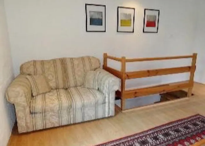 Les Vergnes Countryside Getaway With Pool