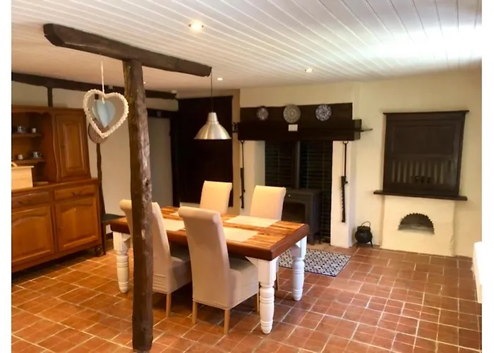 Les Vergnes Countryside Getaway With Pool * Exideuil-sur-Vienne