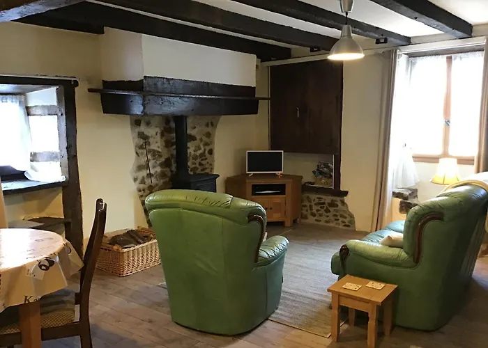 Les Vergnes Countryside Getaway With Pool Exideuil-sur-Vienne