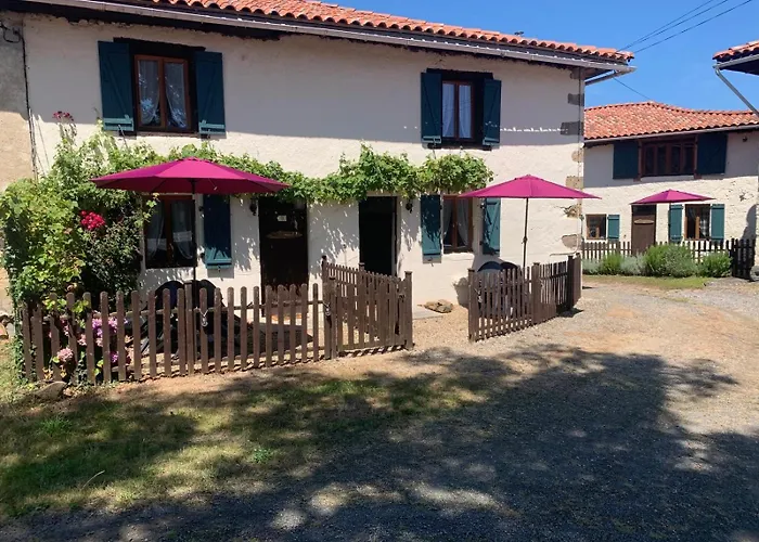 Les Vergnes Countryside Getaway With Pool Semesterbostad *